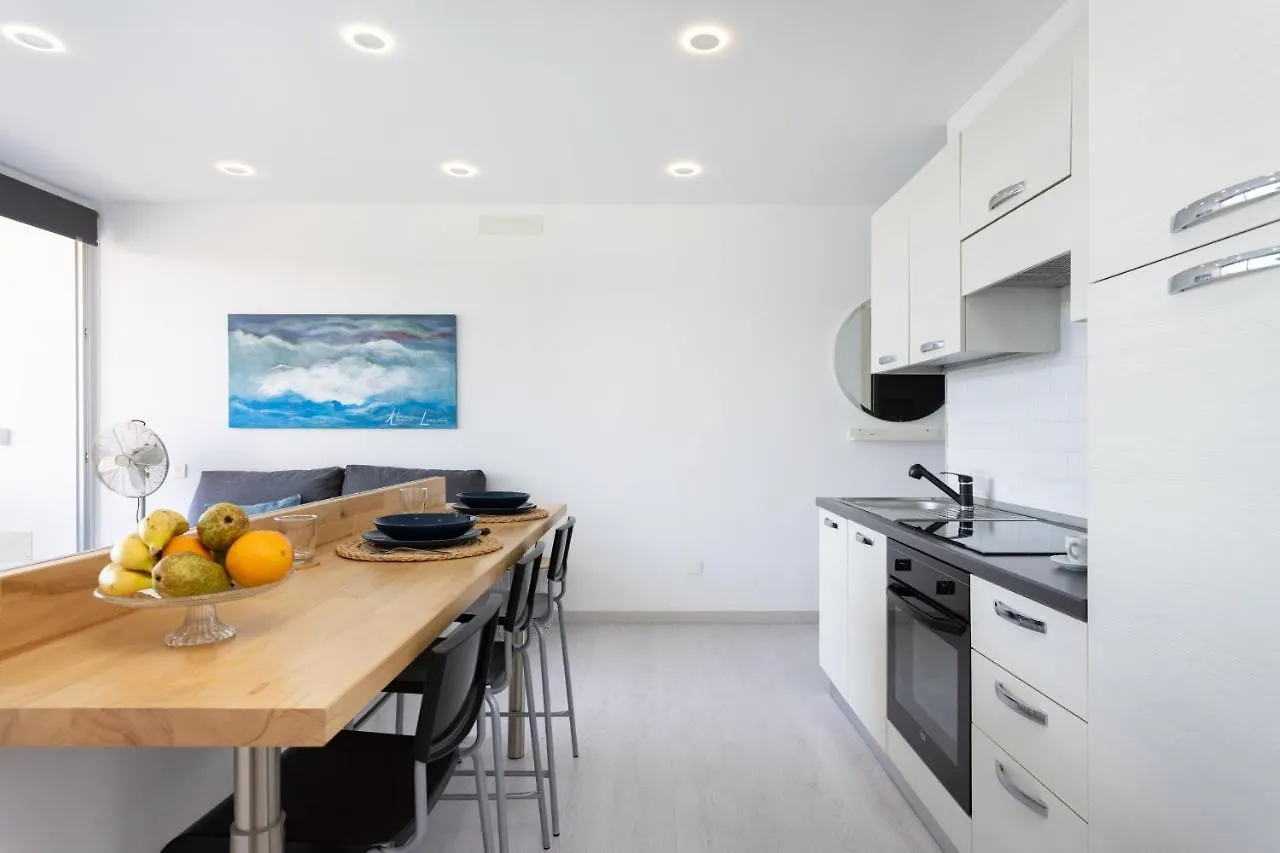 Front Beach Studio Callao Salvaje Appartement