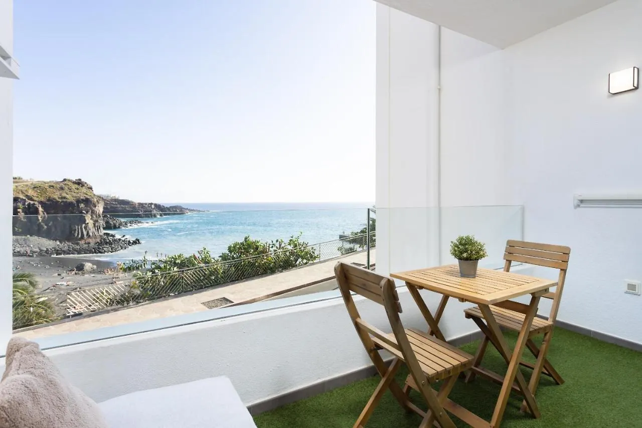 Front Beach Studio Callao Salvaje