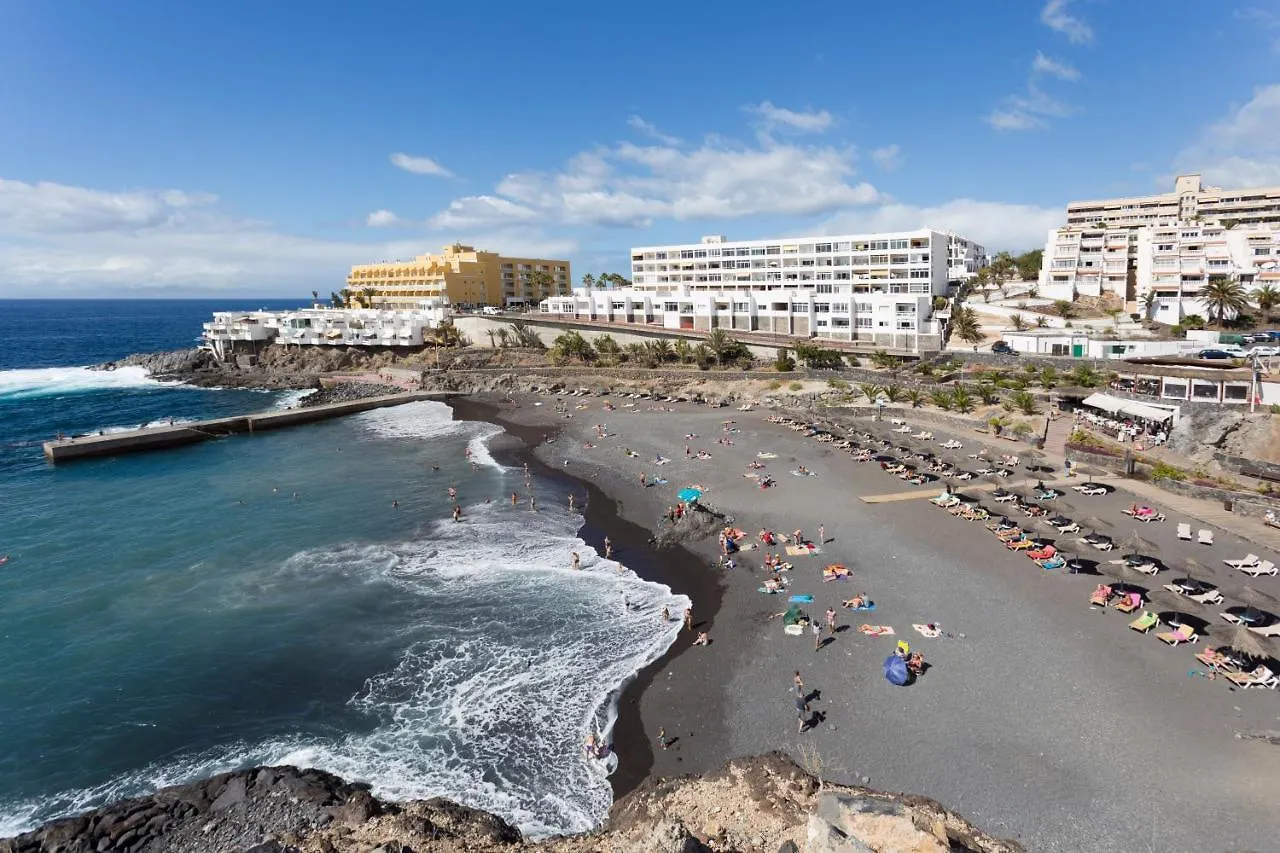 Επικοινωνία με το Front Beach Studio